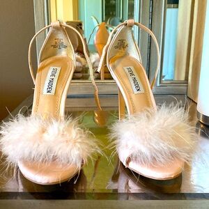 Steve Madden Scarlett Feather heels